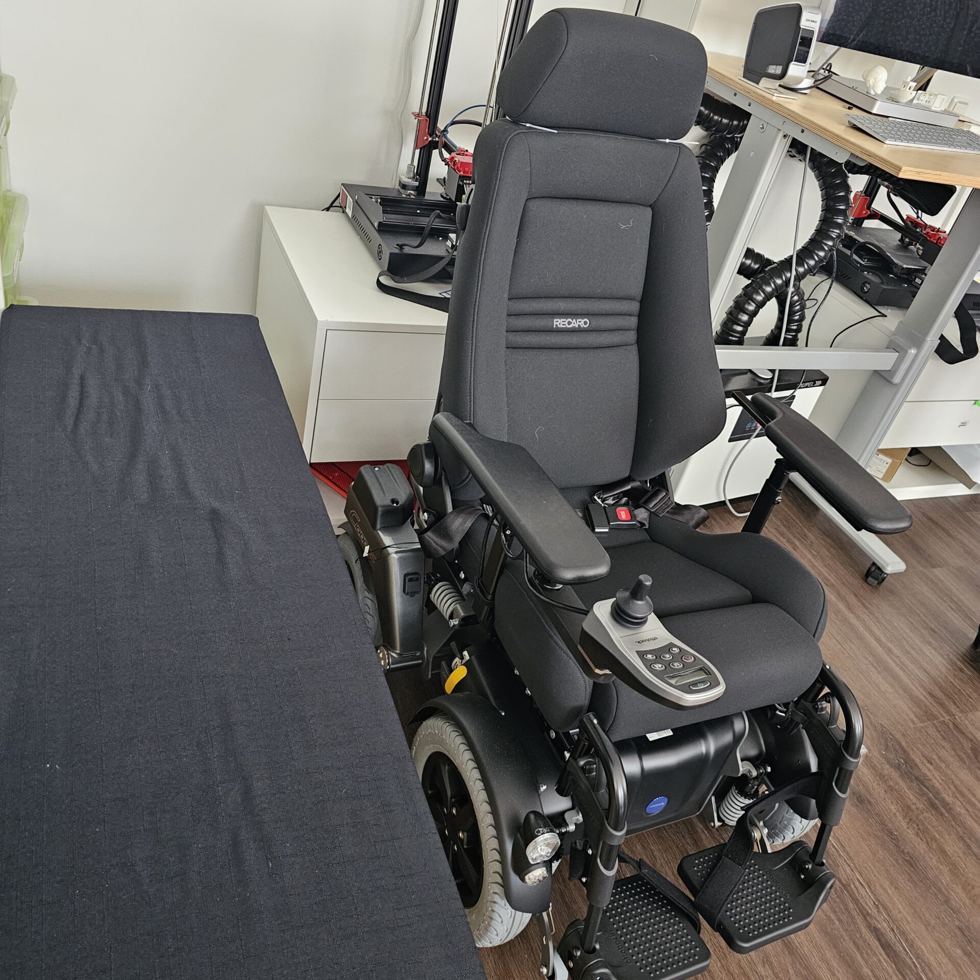 elektrischer Rollstuhl